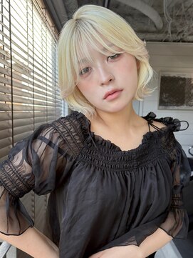 キラ 原宿(KILLA) ボブウルフ/ホワイトブロンド/ハイトーン/ダブルカラー/レイヤー