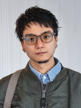 ガーデンヨコハマエスト(GARDEN YOKOHAMA est) 大人　スパイキーショート　刈り上げなし　アッシュブラック