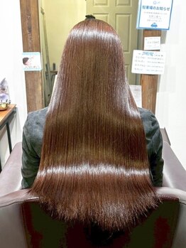 サロンドエトワル(Salon de etoile)の写真/髪質に合わせて薬剤を調合!オーダーメイド美髪ケア☆ダメージレスで自然なストレートが叶う♪縮毛矯正も◎