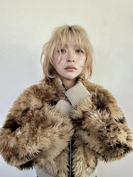 ヒビヲ 天神警固(HIBIO) レイヤーカットケアブリーチダブルカラーミルクティーベージュ