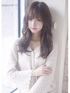 ソワリー 栄(THOiRY) 小顔カットが得意なスタイリストby坂元