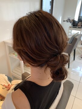 フェリーチェ(Felice) 韓国風　お団子アレンジ　ルーズ　ナチュラルアレンジ　二次会