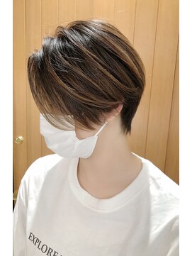 シャメル(Chamel) 大人可愛い前下がりハンサムショート