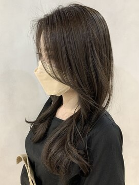 オリンテ バイ レシッド 表参道(orente by rcid) 顔周りレイヤーカットくびレイヤーロング×艶髪オリーブアッシュ