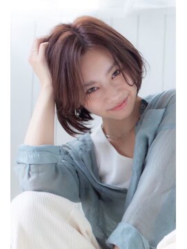 アッシュ 草加店 (Ash) 丸みボブ