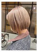 切りっぱなしハイトーンボブ
