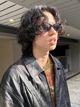 ナループロアオハナ(Nalu pu loa ohana) メンズパーマくるくるパーマ大きめカールパーマウルフパーマ