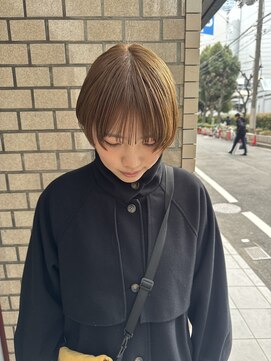 シイ(SIE) ブラウンベージュカラー