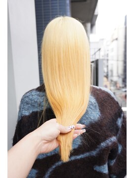 シィーム(cime) 抜きっぱなしブロンド　ハイトーン