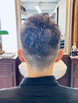 グレイスフルバーバーロンドン 大宮店(Graceful Barber London) 【20代男性】ロンドンアップバングショート（大宮/バーバー）