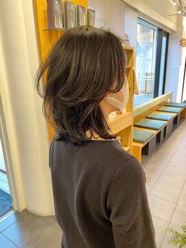 エイゾー(EIZO) 40代50代/ウルフレイヤー/レイヤーカット/ウルフカット/レイヤー