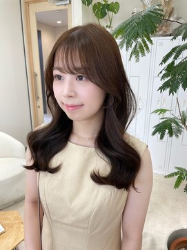 アム 表参道(am) くびれヘア【小顔薄めバンググレージュレイヤーロング前髪】