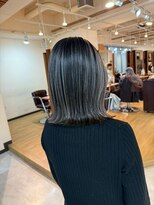 ブリッツ レボ(BLITZ-REVO)&nbsp;着物ヘア/ダークアッシュ/ミディアムレイヤーカット/柏駅