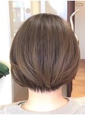 ショートボブ