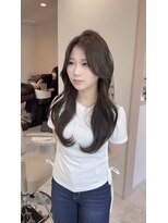オルメ(olume) くびれ巻きレイヤーカット