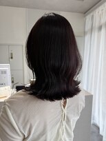ログ(log) ニュアンスパーマ 髪質改善カラー 顔まわり レイヤー 艶髪