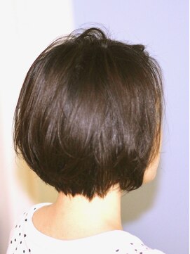 ヘアーサロン トゥリークル(Hair Salon Treacle) お客様 スナップ "丸みのあるショートボブ"