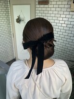 シニヨン タイトシニヨン タイトヘア ベロアリボン 参列ヘア