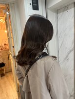 ネウィ 川崎(newi)&nbsp;丸型卵形韓国風顔まわりエアリーロング美髪ピンクブラウン川崎