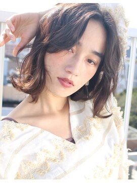 ネスト(Nest) くびれミディ×ベージュセンターパート