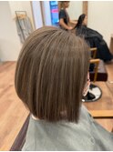 透明感UP！白髪と馴染むナチュラルハイライト