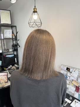 ファン(FAN) グレージュカラー