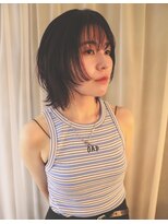 ニイ(nii.) クセを生かしたウルフヘア