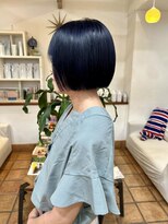 グリーク(GREEK)&nbsp;ネイビーカラー　ボブ