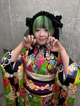 オーン 渋谷(OOn) ネオングリーンデザインウルフ