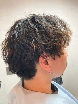 ディスイズバーバーフォース(THIS IS BARBER 4th) ツイストスパイラルパーマ マッシュショート ツーブロック