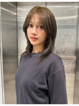 ノラ ウメダ(NORA UMEDA) 【chiaki】olive beigeブリーチなしオリーブミディアムレイヤー