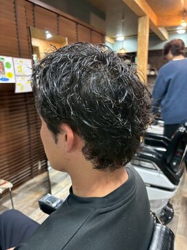 オールマンバーバーショップ 流山おおたかの森(Allman Barbershop) MEN'S/スキンフェードカット/アイロンパーマ/流山おおたかの森