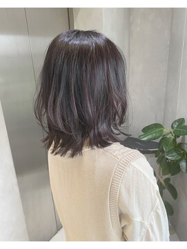 オーストヘアー リュウール(Aust hair Lueur) 透け感のあるラベンダーカラーのゆるふわ、くびれstyle