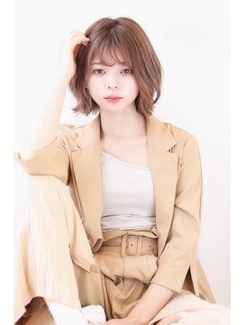 オーロ 宝塚店(ORO) パールベージュ大人可愛いくびれミディ