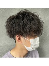 あらゆるお悩みに対応！自宅での再現性も抜群のメンズパーマが大人気！あなただけのオーダーメイドスタイル