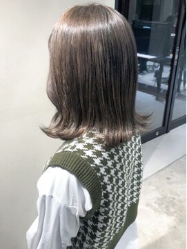 アイティーバイアルバム 下北沢店(IT by ALBUM) オリーブグレージュ_アースカラーくびれヘアツートン_ba379091