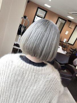 ヘアーサロン デペント(HAIR SALON Depend) ボブ　ホワイトシルバー