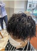 アッシュブラックベリーショートウルフカルマパーマ