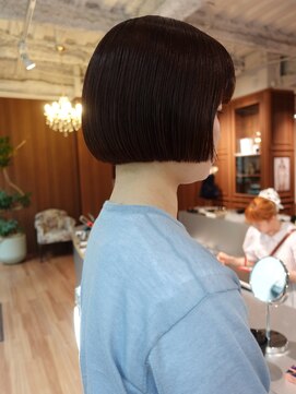 ユルクメゾンシティ 名古屋(JURK MAISON CITY) 【ami style】 コンパクトボブ　ミニボブ　刈り上げボブ