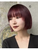 ソル ジングウマエ(SOL JINGUMAE) タッセルボブ切りっぱなしボブベージュカラー顔周りレイヤーボブ