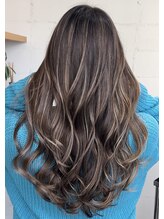 トニエ(tonie.)&nbsp;細めナチュラルハイライト