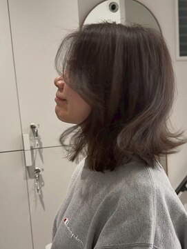 ロマリア 青山 南青山(Lomalia) イメチェン/グレージュカラー[青山/表参道/白髪ぼかし/縮毛矯正]