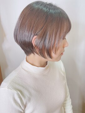 モリオフロムロンドン 原宿本店(morio from London) 【morio 原宿】前下がりショートボブ 耳かけ 丸みショート