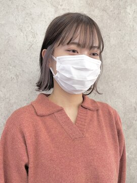 サンク 原宿 表参道(cinq) ミルクティーベージュホワイトカラーインナーカラーボブ20代黒髪