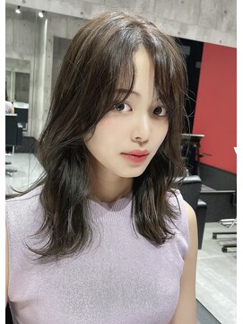 プラスイズム(PLUSISM) ●上品に魅せるオトナ韓国ヘア♪