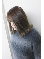 ビアージュ(Viage)&nbsp;:毛先カールミディ　:シルキーベージュ　:裾カラー