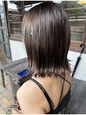 ベージュカラー