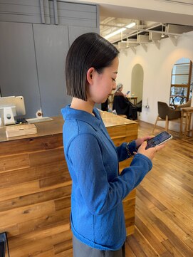 シロ(siro) タッセルボブ　髪質改善ストレート