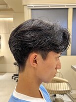 ニコ トウキョウ ヨコハマ(nico)&nbsp;メンズセンターパートニュアンスパーマ毛流れメンズパーマ