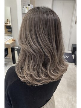 アヴァンス 京橋店(AVANCE) 着物ヘア/ダークアッシュ/ミディアムレイヤーカット/京橋